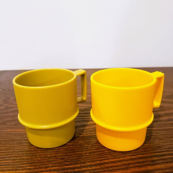 Tupperware Play Food Tuppertoy MINI Coffee Mug Cup Replacement Green Yellow Lot - Picture 1 of 11
